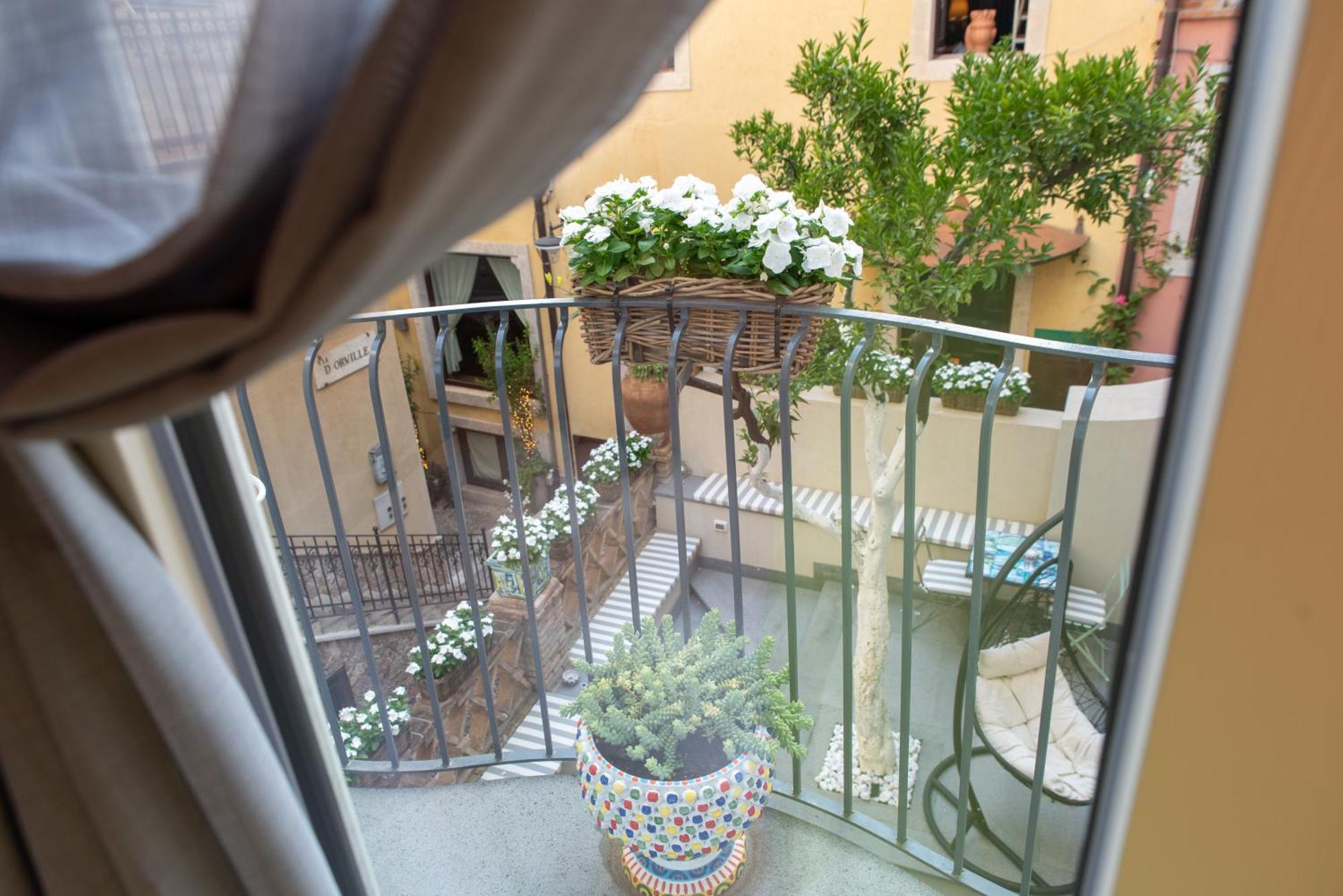Villa D'Orville Luxury Suites Taormina Eksteriør bilde