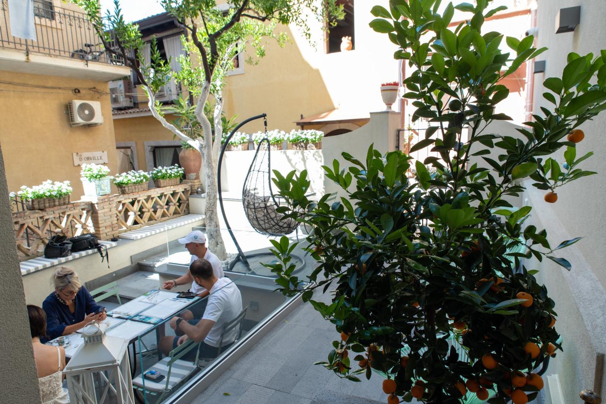 Villa D'Orville Luxury Suites Taormina Eksteriør bilde