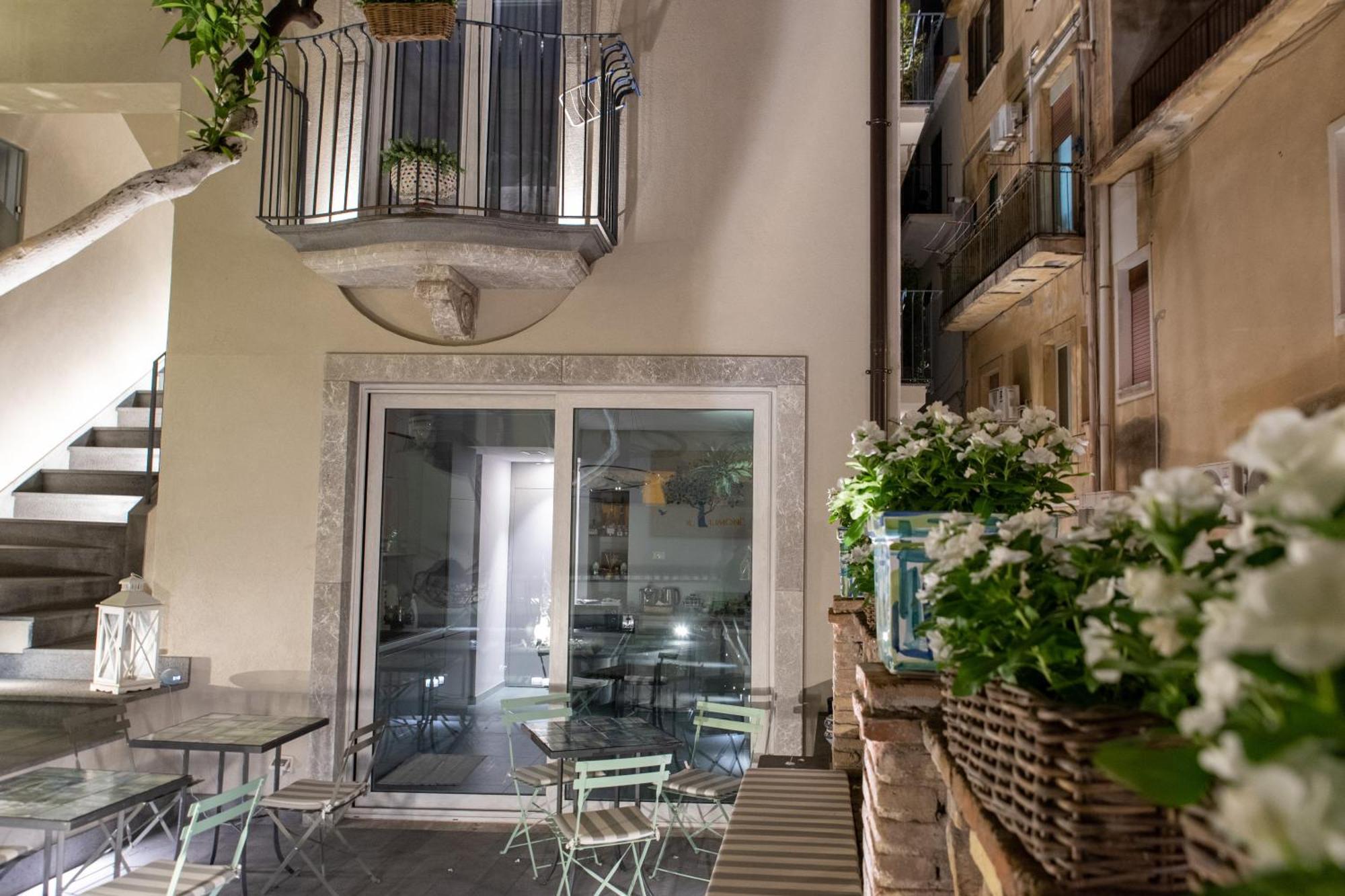Villa D'Orville Luxury Suites Taormina Eksteriør bilde